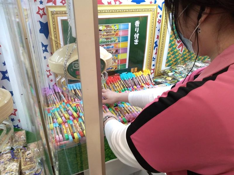 ゲームセンターのフロアスタッフ